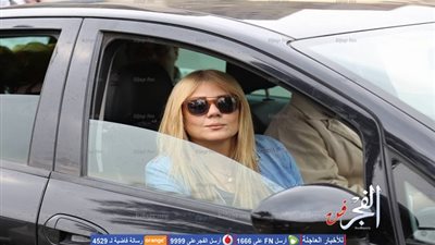 انطلاق وفد من الفنانين لزيارة أقباط العريش بالإسماعيلية (فيديو وصور)