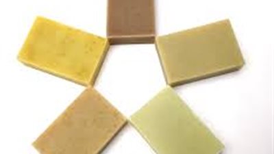 7 طرق بسيطة لعمل صابونة بالجلسرين لبشرة ناقية 