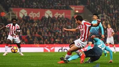  العارضة تحرم رمضان صبحي من تسجيل هدف التقدم لستوك سيتي أمام ميدلزبره