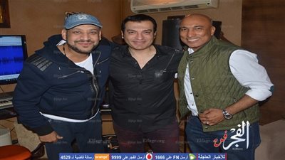 إيهاب توفيق و عصام كاريكا يتعاونان في أغنية جديدة (صور)
