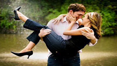 3 طرق عبقرية لتعود العاطفة بينك وبين شريكك