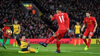 ليفربول يتقدم على آرسنال عبر 