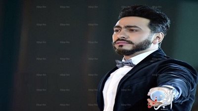 بدء حفل تامر حسني بالأهرام الكندية.. واشتباكات بين الجمهور والجاردات بالأيدي (صور)  