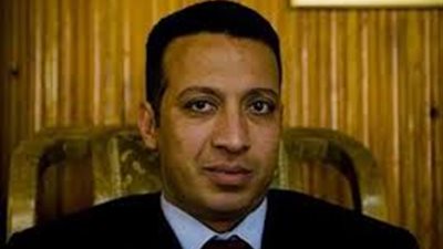 طارق العوضي: 