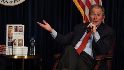 بوش: لست نادما على غزو العراق وأفغانستان