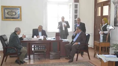 بدء إخلاء 8 منازل بكدوان بالمنيا لاستكمال إنشاء محطة الصرف الصحي