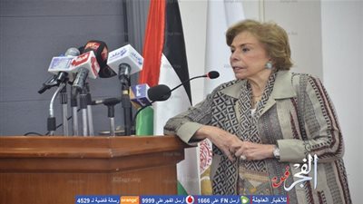 بمناسبة اليوم العالمي للمرأة.. صالون ثقافي حول نضالات المرأة الفلسطينية (فيديو وصور)