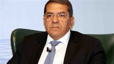 وزير المالية يزور مجلس الدولة