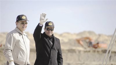 مهاب مميش: زيادة إيرادات قناة السويس بنحو 80 مليار جنيه في 2017