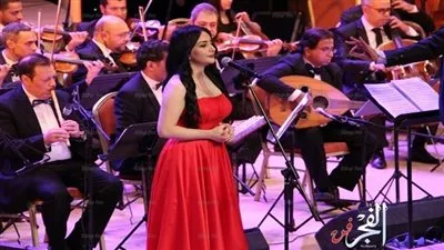 منال موسى تخضع لعملية تجميل في وجهها (صورة)