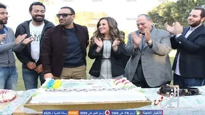 صادق الصباح يحتفل بعيد ميلاد أحمد السقا في موقع تصوير 