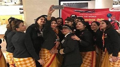 لأول مرة في العالم.. رحلة جوية بطاقم نسائي كامل