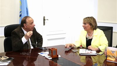 محافظ القاهرة يلتقي أعضاء المجلس القومي للمرأة