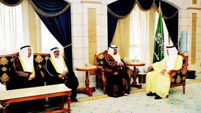 خالد الفيصل يستقبل مدير جامعة أم القرى