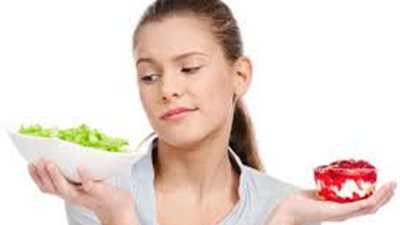 قبل حلول الربيع.. تعرفي علي النظام الغذائي الذي يخلصك من سموم الجسم 