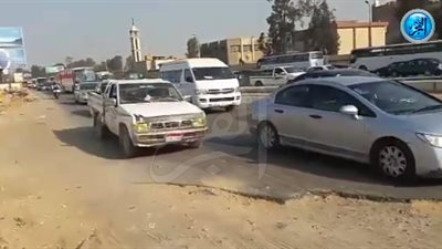 هبوط أرضي بمحور الثورة بمصر الجديدة (فيديو)  