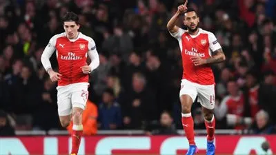 والكوت يُحيي آمال آرسنال ويسجل الهدف الأول في شباك بايرن ميونيخ (فيديو)