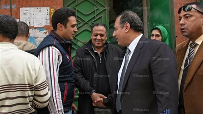 محافظ الإسكندرية يتفقد المخابز للتأكد من صرف الخبز للمواطنين (صور)