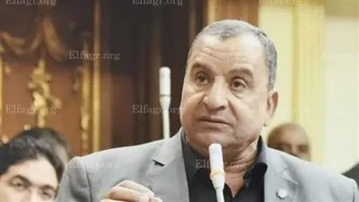 النائب عبدالحميد كمال يقدم مذكرة بـ 22 سؤال لجنة النقل أثناء تفقدها ترسانة السويس (صور )