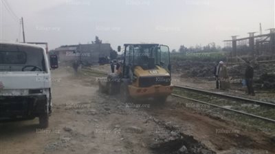 إغلاق 8 معابر غير قانونية على شريط سكك حديد كفرالشيخ (صور)  