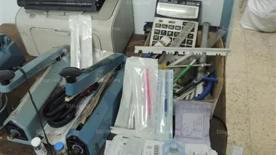 ضبط 4 آلاف عدسة لاصقة تسبب العمى في الأميرية 