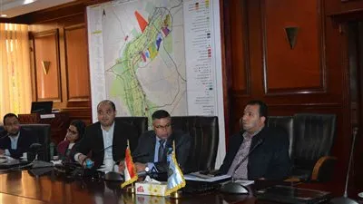 محافظ الأقصر يناقش وضع معبد إسنا على خريطة السياحة