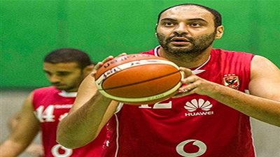 طارق الغنام يواصل التأهيل في الأهلي