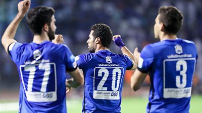 الهلال يخطف فوزا مثيرا من أمام الفتح