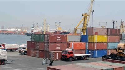 ميناء دمياط يستقبل 4 سفن للبضائع العامة