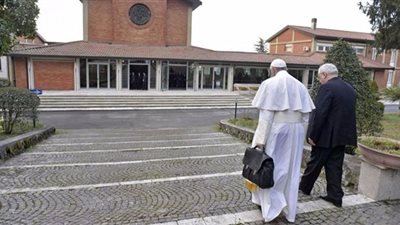 الفاتيكان يرسل 100 ألف يورو إلى فقراء حلب