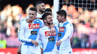 مانشستر يونايتد يقترب من ضم نجم نابولي   