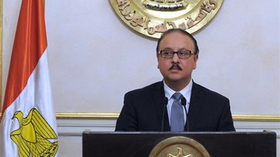 وزير الاتصالات يكشف عن موعد بدء تصنيع أول 