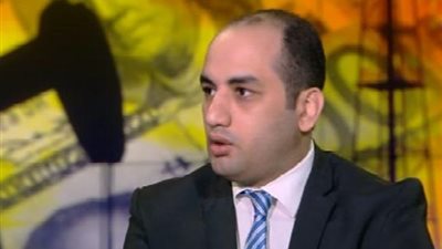 خبير اقتصادى: 50% من الشعب المصرى شباب والعمالة رخيصة