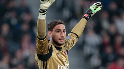 دوناروما يواصل التألق وينقذ شباك ميلان من هدف محقق أمام يوفنتوس (فيديو)