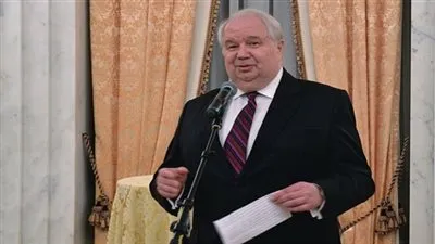 الكرملين يوضح حقيقة تدخل السفير الروسي بواشنطن في الانتخابات الأمريكية