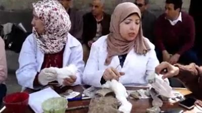 فريق الترميم: عملنا مستمر واستخرجنا مئات القطع الأثرية من المطرية