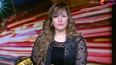 مذيعة تظهر بمواد مخدرة على الهواء 