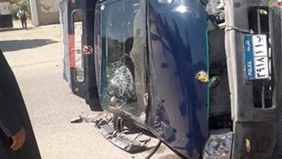 إنقلاب سيارة شرطة يسفر عن إصابة ضابط و5 مجندين بالوادي الجديد