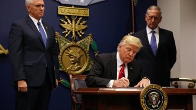 قاضى فيدرالى يسمح بدخول أسرة سورية تحديا لقرار ترامب