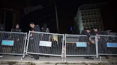 عاجل.. السلطات التركية تغلق مداخل ومخارج سفارة هولندا وقنصليتها لدواعٍ أمنية