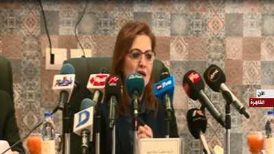 وزير التخطيط: الحوار أفضل طريقة لإجراء تطوير وتغيير المفاهيم وثقافة العمل