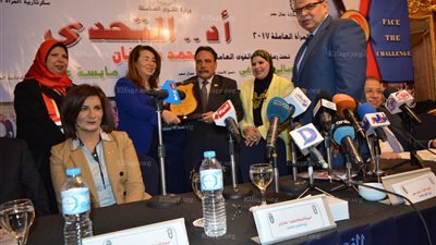 وزيرة التضامن: الحكومة  تعد مجموعة تشريعات تأمينية للمرأة 