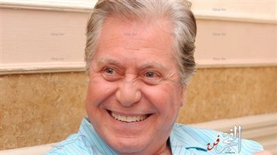 طليقة حسين فهمي: تزوجته بدون مؤخر أو مهر