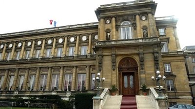 فرنسا تدعو إيران وروسيا للضغط على الأطراف السورية للالتزام بوقف إطلاق النار