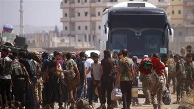 إجلاء دفعة جديدة من مقاتلي المعارضة من بلدة جاسم بدرعا