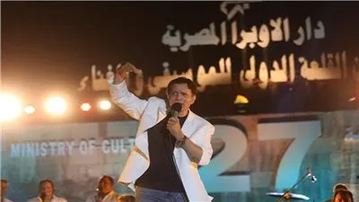 المرض يمنع إيمان البحر درويش من الغناء لجمهوره بمهرجان القلعة 