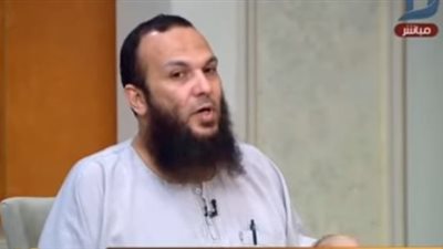 داعية سلفي يطالب حلا شيحة بالعودة للحجاب: خذلت الكثيرات