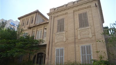 محافظ بورسعيد يكشف حقيقة هدم فيلا 