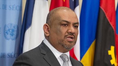 وزير الخارجية اليمني: التحالف يعمل ضمن إطار القانون الدولي الإنساني