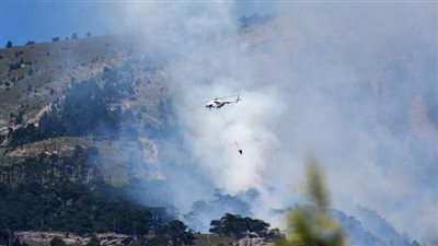 إخماد حريق في محمية طبيعية بواسطة الطائرات في القرم